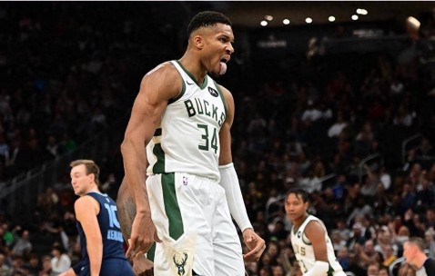 爱游戏登录入口 - 字母哥新星问鼎冠军表现惊艳，巴塞罗那未来可期！